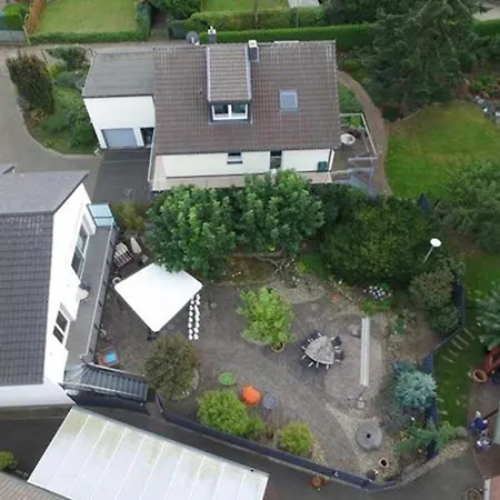 Villa Dragona Dufti-Kuss Gästehaus im Herzen von Rees Exterior foto